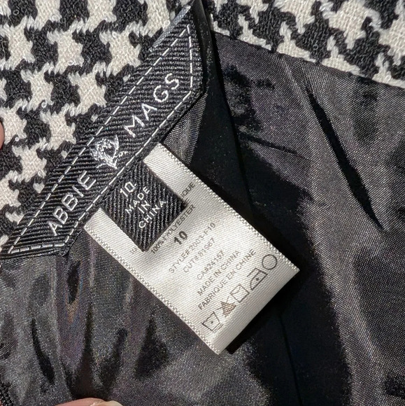 Black and White Knee-Length Pencil Skirt for Work - Picture 2 of 5